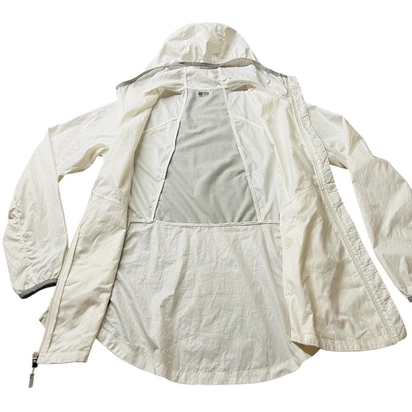 MARMOT WOMEN’S WHITE LIGHTSWEIGHT WINDBREAKER SIZE MEDIUM - Picture 12 of 13